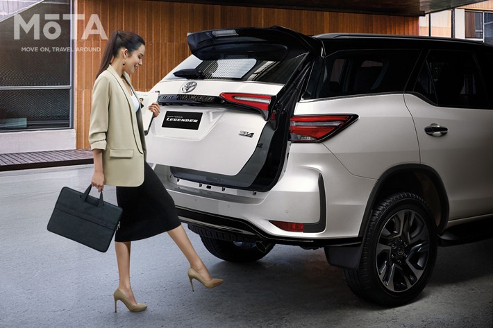まだある トヨタにsuvの隠し玉 2つの顔を持つワイルド系suv トヨタ フォーチュナーが凛々し過ぎてシビレる 日本にない日本車 Mota