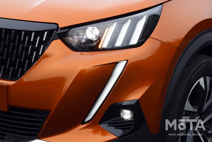 プジョー 新型2008