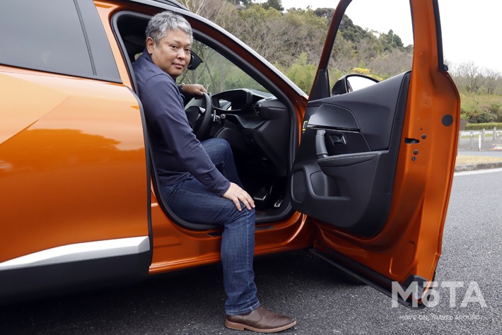 プジョー 新型2008