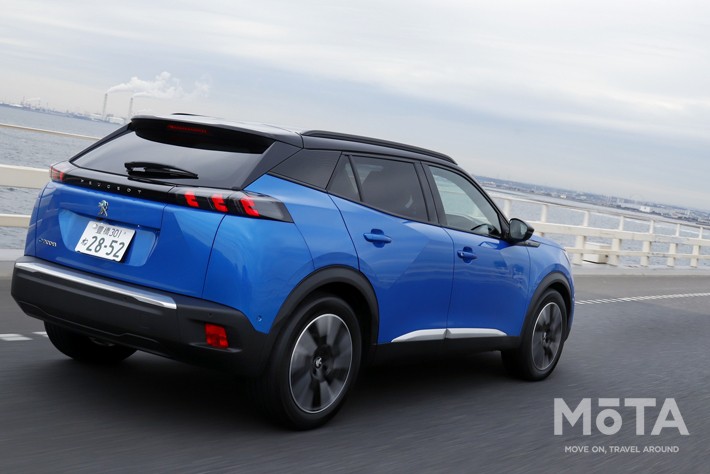 プジョー 新型e-2008