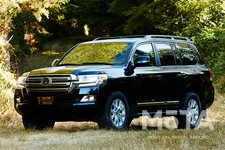 トヨタ ランドクルーザー（ランクル200）[写真は北米仕様車]