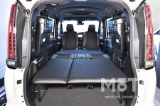 ケイワークス　ワーケーションカー