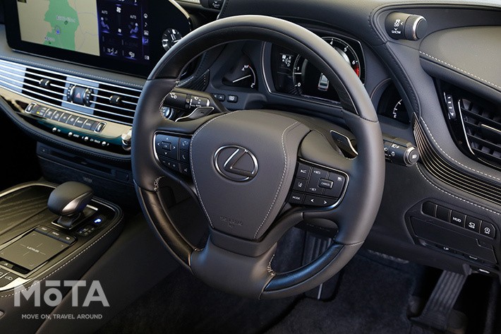 レクサス LS500 “EXECUTIVE”[ボディカラー：銀影ラスター（2020年11月マイナーチェンジモデル）]