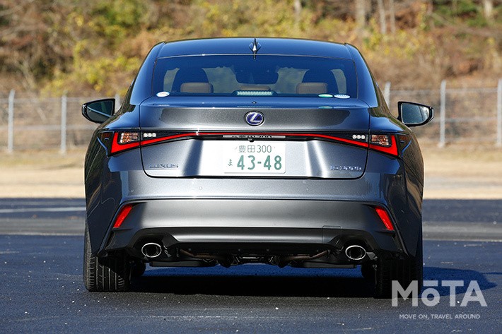 レクサス 新型IS 300h “version L”（2020年11月ビッグマイナーチェンジモデル）