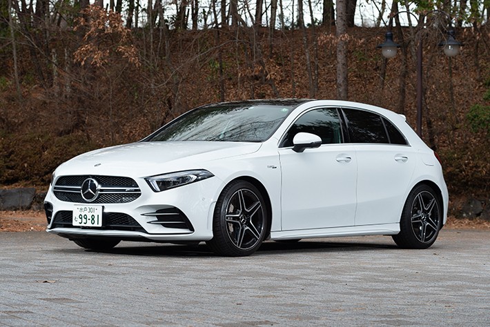 メルセデスAMG A 35 4MATIC