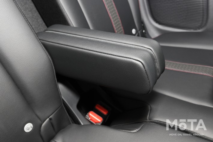 ホンダ 新型N-BOXカスタム Lターボ コーディネートスタイル[2020年12月マイナーチェンジモデル]