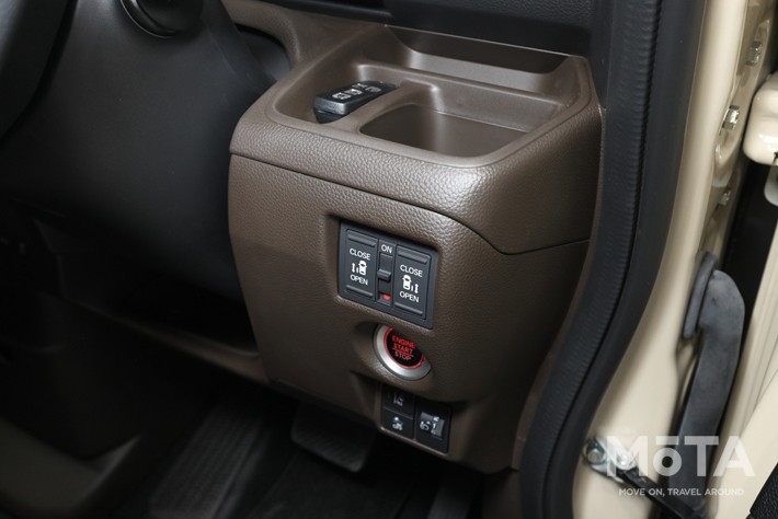 ホンダ 新型N-BOX L コーディネートスタイル[2020年12月マイナーチェンジモデル]