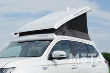 アウトランダー PHEV「E:POP」[西尾張三菱自動車販売]（三菱 アウトランダーPHEV）