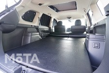 アウトランダー PHEV「E:POP」[西尾張三菱自動車販売]（三菱 アウトランダーPHEV）