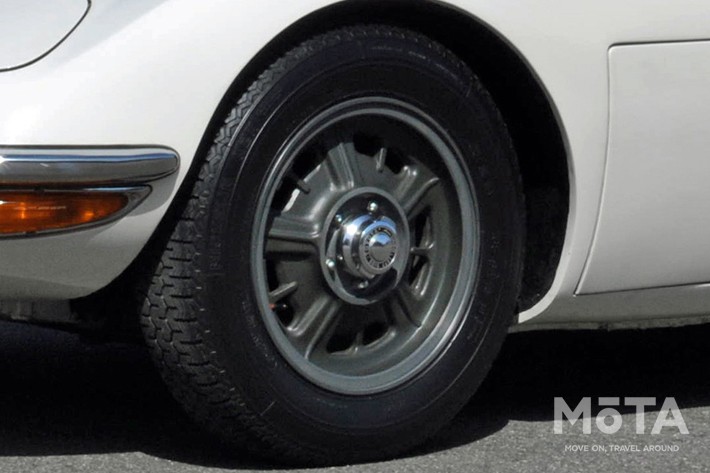 トヨタ 2000GTに採用されているマグネシウム製ホイール