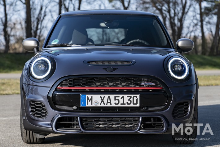 激レアミニ爆誕! MINI John Cooper Works GPインスパイアード 激レアミニ爆誕! MINI John Cooper Works GPインスパイアード