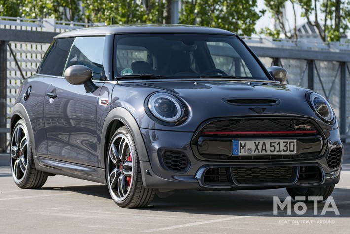 MINI MINI John Cooper Works GP Inspired Edition（ジョン・クーパー・ワークス・ジーピー・インスパイアード・エディション)