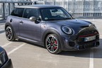 MINI MINI John Cooper Works GP Inspired Edition（ジョン・クーパー・ワークス・ジーピー・インスパイアード・エディション)