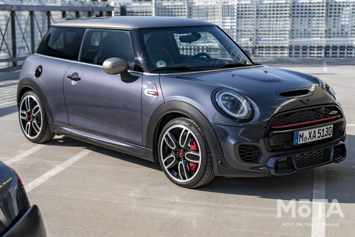MINI MINI John Cooper Works GP Inspired Edition（ジョン・クーパー・ワークス・ジーピー・インスパイアード・エディション)