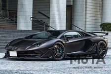 1221 WHEELS Aventador SVJ[東京オートサロン2021（バーチャルオートサロン）ブースの模様より]／BOND GROUP & LAGER CORPORATION