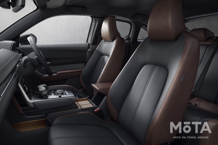 マツダ  新型MX-30 EVモデル