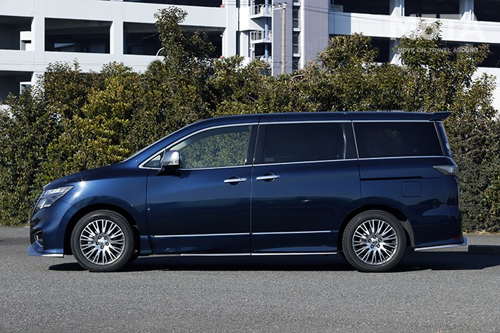 日産 エルグランド AUTECH