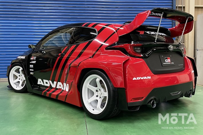 ADVAN Racing GT BEYONDホイールとADVAN A052（前後265/35R18）タイヤを組んだトヨタ GRヤリス／YOKOHAMAタイヤ