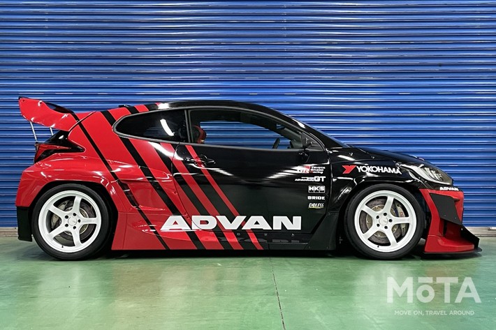 ADVAN Racing GT BEYONDホイールとADVAN A052（前後265/35R18）タイヤを組んだトヨタ GRヤリス／YOKOHAMAタイヤ