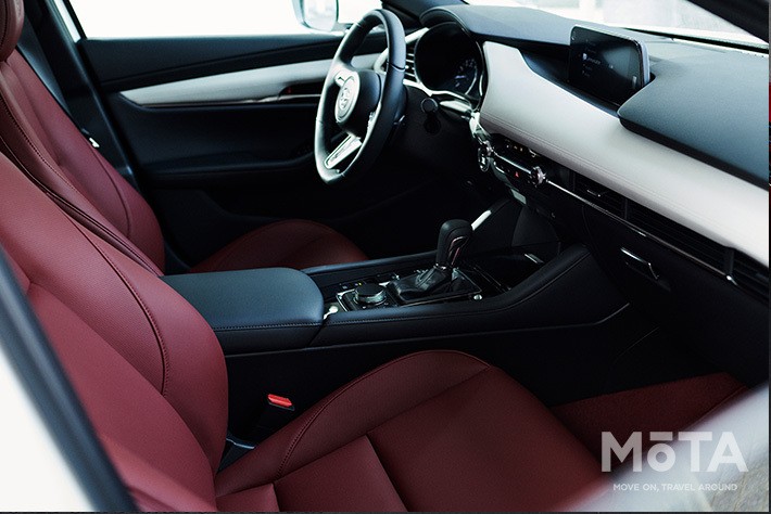 100周年記念モデルの内装