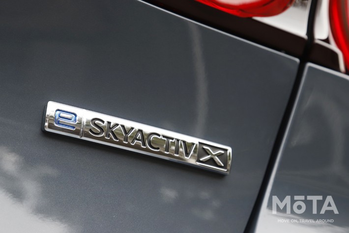 マツダ MAZDA3ファストバック スカイアクティブX AWD