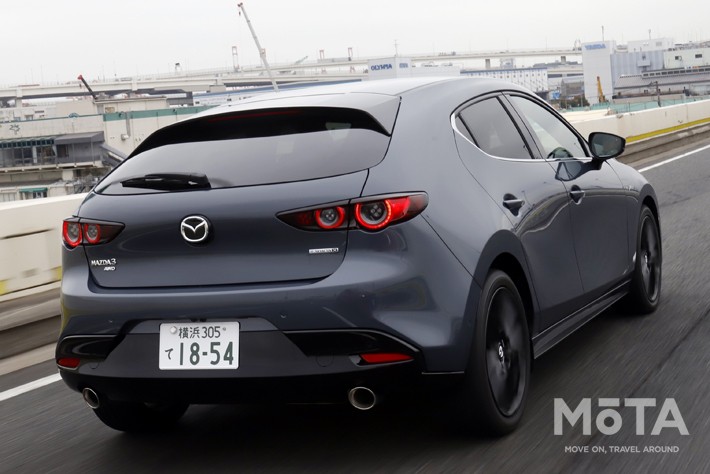マツダ MAZDA3ファストバック スカイアクティブX AWD