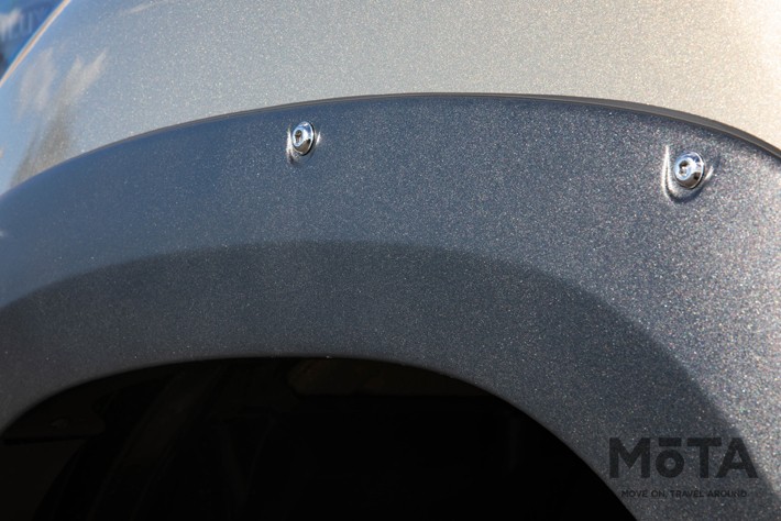 ジャオスから新型ハイラックス専用「フロントスキッドバー」と