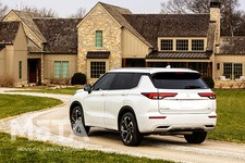 三菱 新型アウトランダー 2022年モデル[2021年2月17日発表／3代目（写真は北米仕様）]