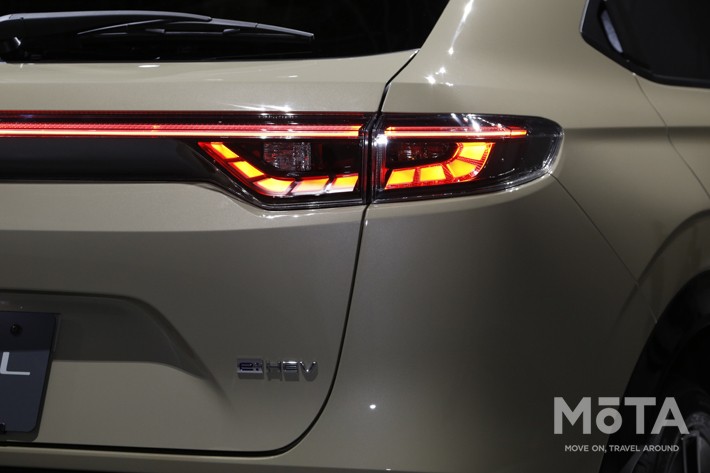 ホンダ 新型ヴェゼル（e:HEV プレイ）