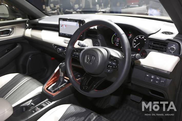 ホンダ 新型ヴェゼル（e:HEV プレイ）