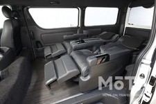 「Future Free-Wagon LUXURY 4」[ダイレクトカーズ]（トヨタ ハイエースバン スーパーGL）