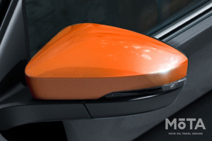 フォルクスワーゲン 新型T-Cross「T-Cross TSI Style」ドアミラー：オレンジ（デザインパッケージ：オレンジ）[2021年3月2日発売]