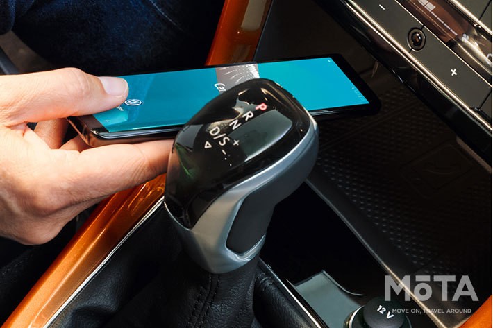 フォルクスワーゲン 新型T-Cross　スマートフォンワイヤレスチャージング[2021年3月2日発売]