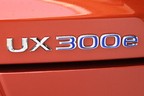レクサス 新型UX300e versionL