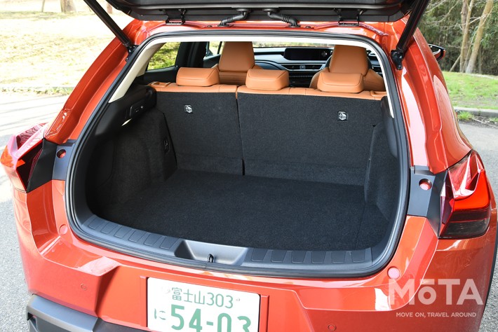 レクサス 新型UX300e versionL