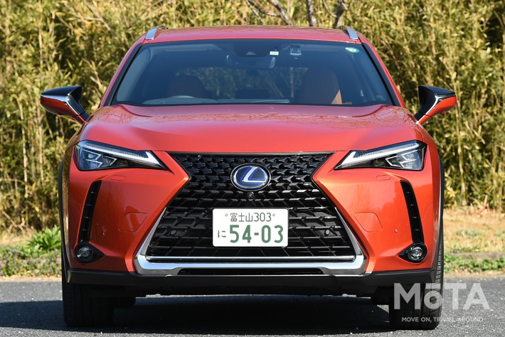レクサス 新型UX300e versionL