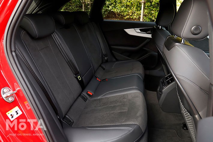 アウディ A4アバント 40 TDI クワトロ Sライン[2021年1月7日発売／B9系・マイナーチェンジモデル]