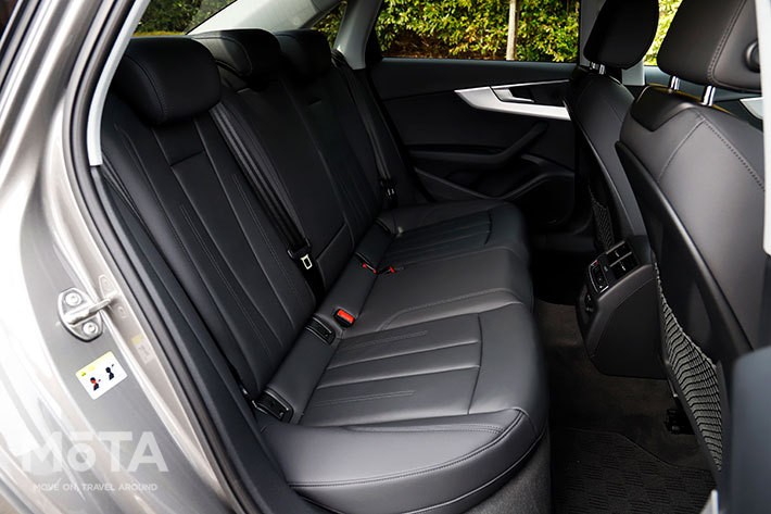 アウディ A4 35 TDI Advanced[2021年1月7日発売／B9系・マイナーチェンジモデル]