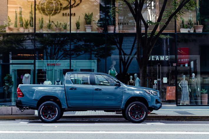 ハイラックスをアメリカンテイストにカスタム 4wd界で注目のホイール Force Denali ゴツいタコマフェイスに変身する タコマックス Hazard Vol 1 車のカスタムパーツ カー用品 Mota ハイラックスをアメリカンテイストにカスタム 4wd界で注目のホイール Force Denali ゴツいタコマフェイスに変身する タコマックス Hazard Vol 1 車のカスタムパーツ カー用品 Mota