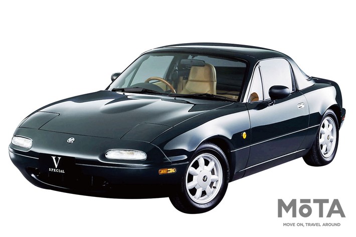 初代ロードスターは1989年〜1998年と9年間生産されており、その後もモデルも7年〜10年でフルモデルチェンジとなっている