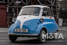 車体はほぼ元のイセッタをそのまま踏襲しているが、エンジンはBMW製。発売時は2輪用の249ccエンジンを搭載していたが、発売直後の1955年末には298ccエンジンにモデルチェンジを行っている。