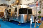 エアストリーム「Flying Cloud 23FB」（1496万円・消費税込）[AIRSTREAM JAPAN（エアストリームジャパン）]