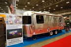 エアストリーム「Globetrotter 23FB/Twin」（1639万円・消費税込）[AIRSTREAM JAPAN（エアストリームジャパン）]