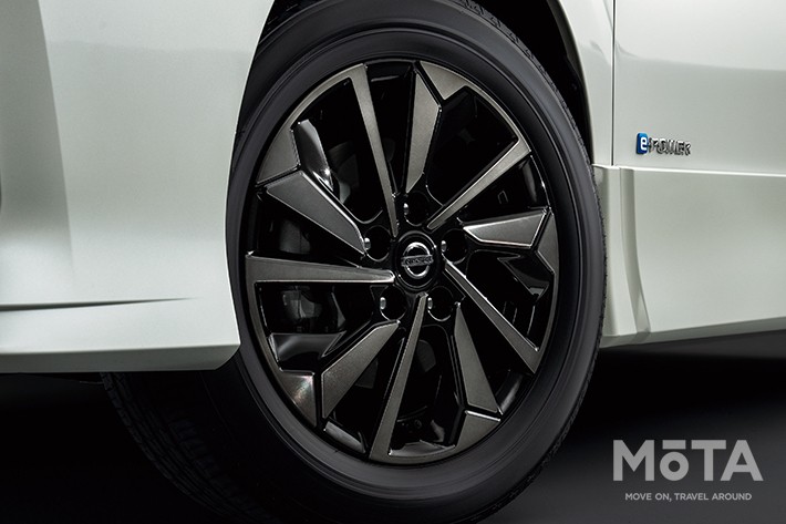 日産 セレナe Powerグレード比較 ベースグレードと最上級モデルの価格差約80万円 後席の快適性と先進安全装備に大きな違いがあった 画像ギャラリー No 1 特集 Mota
