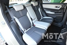 ホンダ  新型ヴェゼル e:HEV PLaY（イーエイチイーブイ）