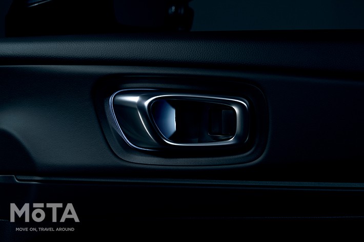 ホンダ 新型ヴェゼル 純正アクセサリー インナードアハンドルイルミネーション[ホンダアクセス／2021年4月22日（木）発表]