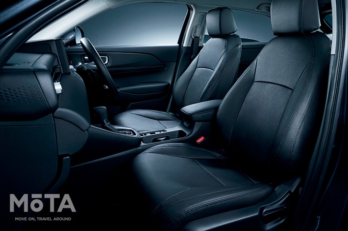 純正アクセサリー シートカバー 合皮製・フルタイプ・ブラック／5万5000円