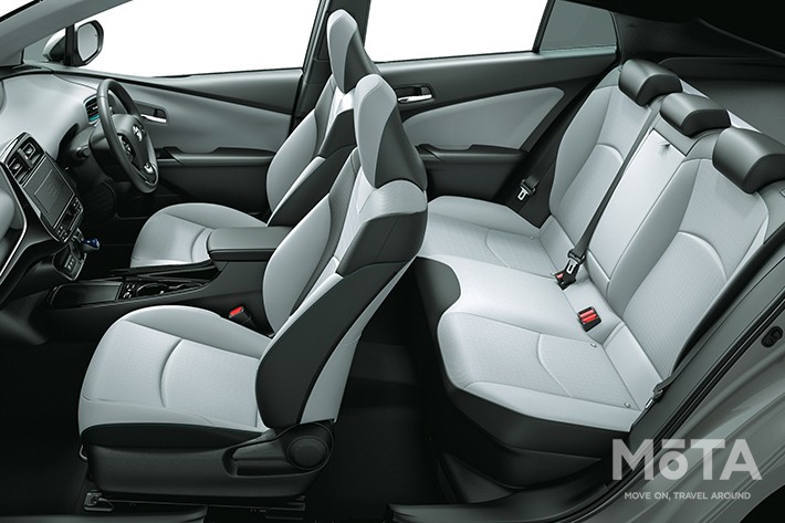 トヨタ 新型プリウス Aプレミアム[2018年12月マイナーチェンジモデル]