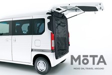 ホンダ N-VAN（エヌバン） 車中泊仕様　テールゲートメッシュ／2万2000円（ホンダアクセス純正パーツ装着車）[2018年7月12日発売]