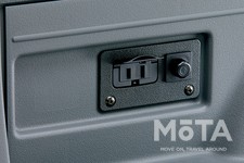 ホンダ N-VAN（エヌバン） 車中泊仕様　外部電源入力キット[AC100V／最大1500W／外部接続用ケーブル付（5m)]／3万7400円（ホンダアクセス純正パーツ装着車）[2018年7月12日発売]